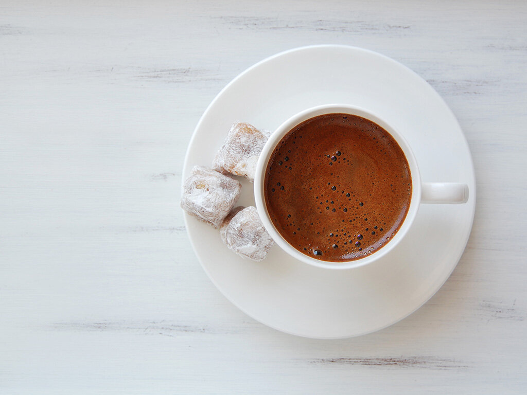 چگونه قهوه ترک دم کنیم؟ راهنمای کامل و حرفهای دمکردن قهوه ترک با روشهای مختلف