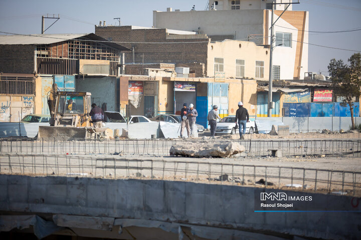 بازدید شهردار اصفهان از پروژه مجموعه پل‌ها و زیرگذر شهید رئیسی