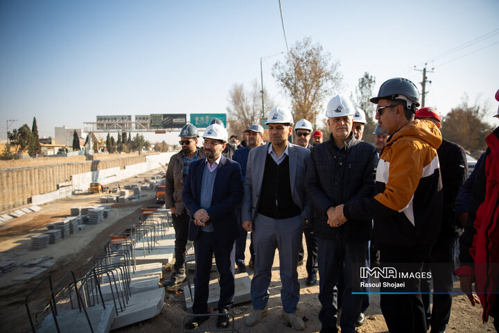 بازدید شهردار اصفهان از پروژه مجموعه پل‌ها و زیرگذر شهید رئیسی