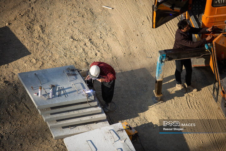 بازدید شهردار اصفهان از پروژه مجموعه پل‌ها و زیرگذر شهید رئیسی