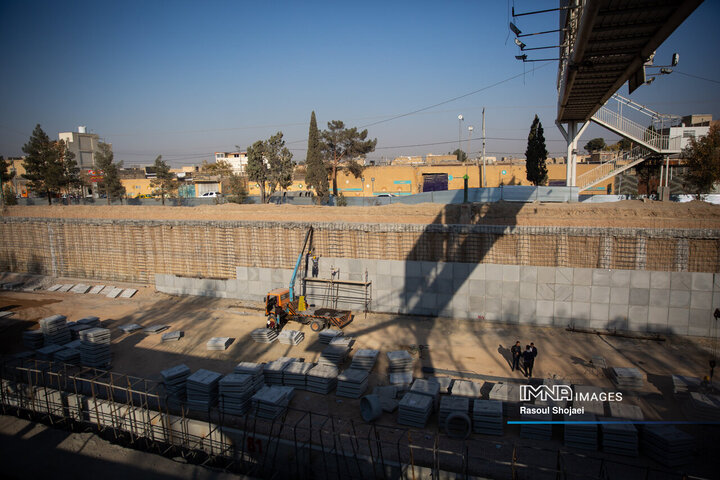 بازدید شهردار اصفهان از پروژه مجموعه پل‌ها و زیرگذر شهید رئیسی