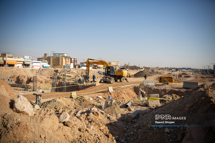 بازدید شهردار اصفهان از پروژه مجموعه پل‌ها و زیرگذر شهید رئیسی