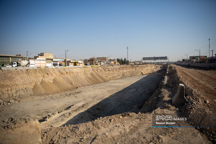 بازدید شهردار اصفهان از پروژه مجموعه پل‌ها و زیرگذر شهید رئیسی