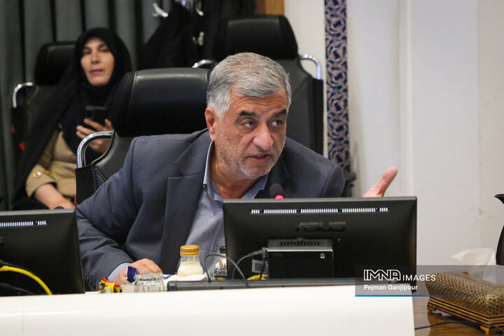 احمد شریعتی، عضو هیئت‌رئیسه شورای شهر