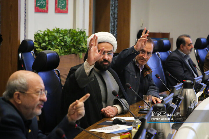 جلسه علنی شورای شهر اصفهان