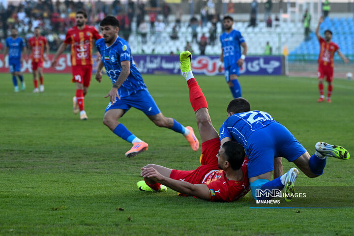 هفته یازدهم لیگ برتر فوتبال؛ استقلال - فولاد