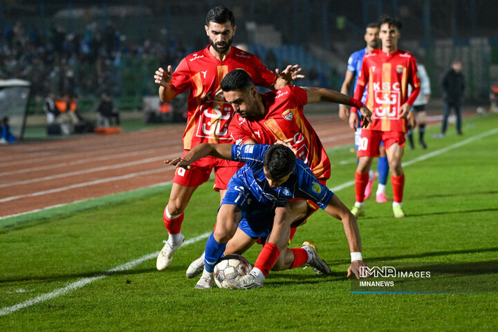 هفته یازدهم لیگ برتر فوتبال؛ استقلال - فولاد