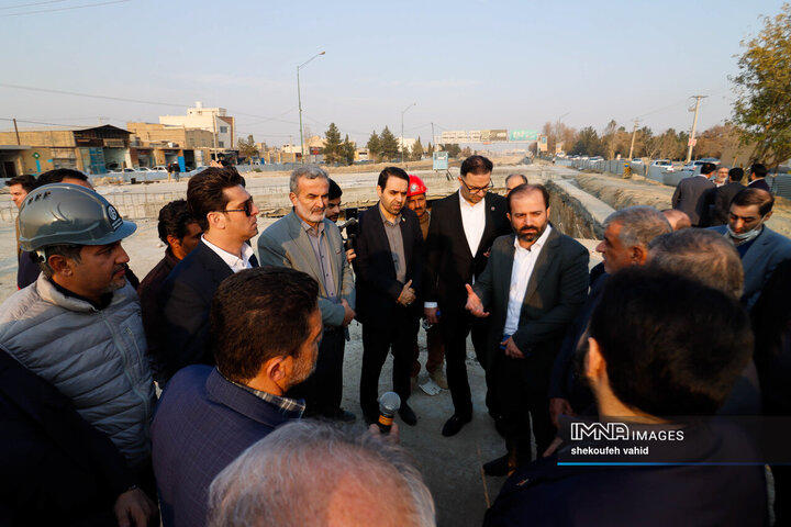 بازدید مدیران شهری و بانک شهر از پروژه‌های شهر اصفهان