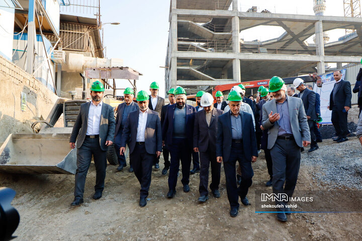 بازدید مدیران شهری و بانک شهر از پروژه‌های شهر اصفهان
