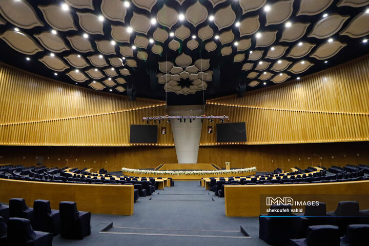 بازدید مدیران شهری و بانک شهر از پروژه‌های شهر اصفهان