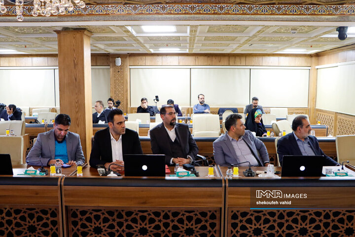 نشست عالی توسعه همکاری‌های راهبردی شهرداری اصفهان و بانک شهر