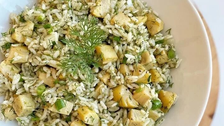 از خار تا خوراک؛ روایت تولد کنگرپلو در دامنه‌های بادخیز کردستان