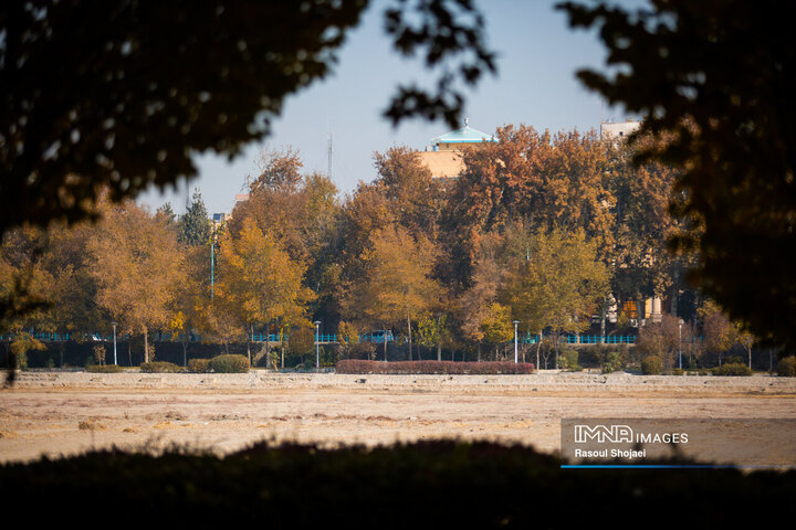 پاییز هزار رنگ اصفهان