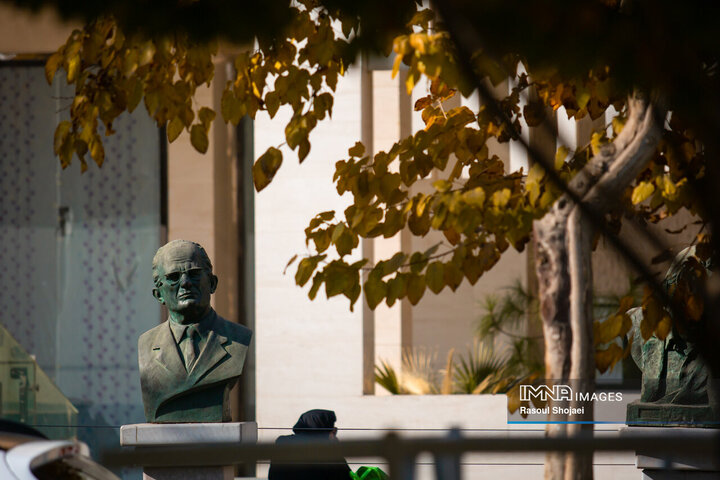 پاییز هزار رنگ اصفهان