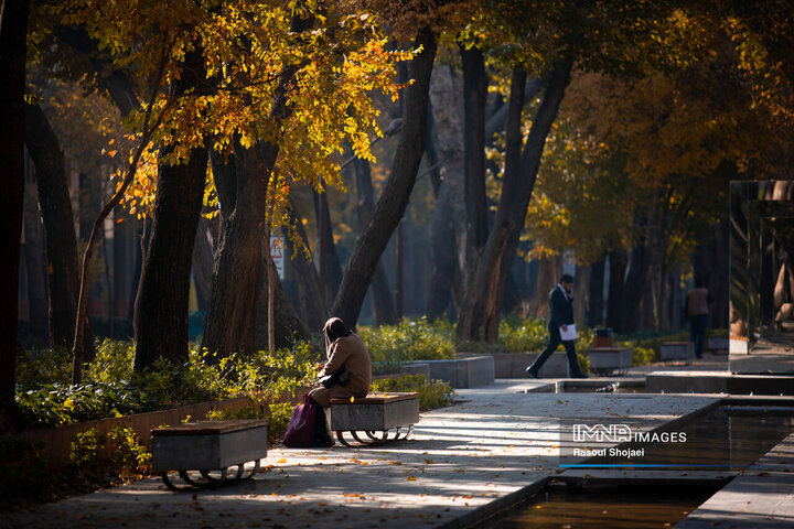 پاییز هزار رنگ اصفهان