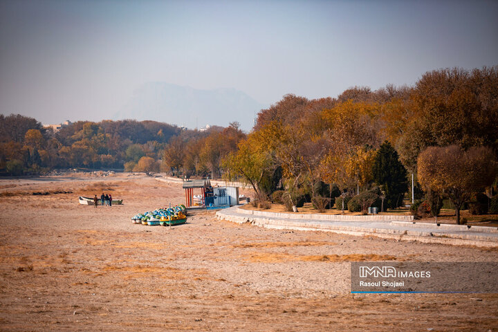 پاییز هزار رنگ اصفهان