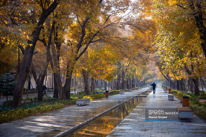 پاییز هزار رنگ اصفهان