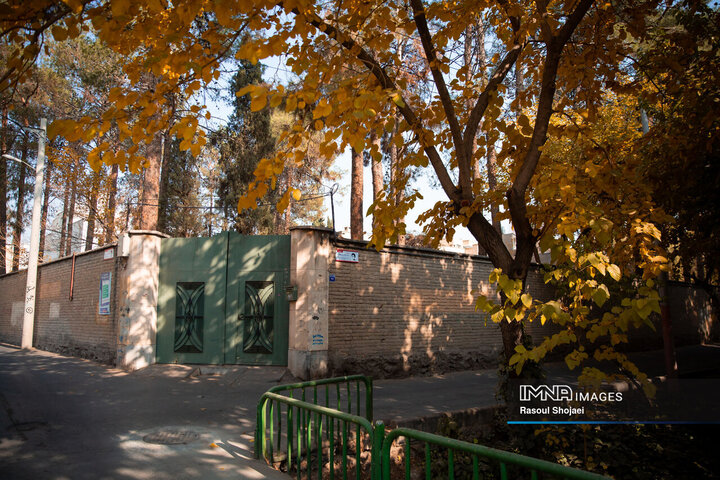 پاییز هزار رنگ اصفهان