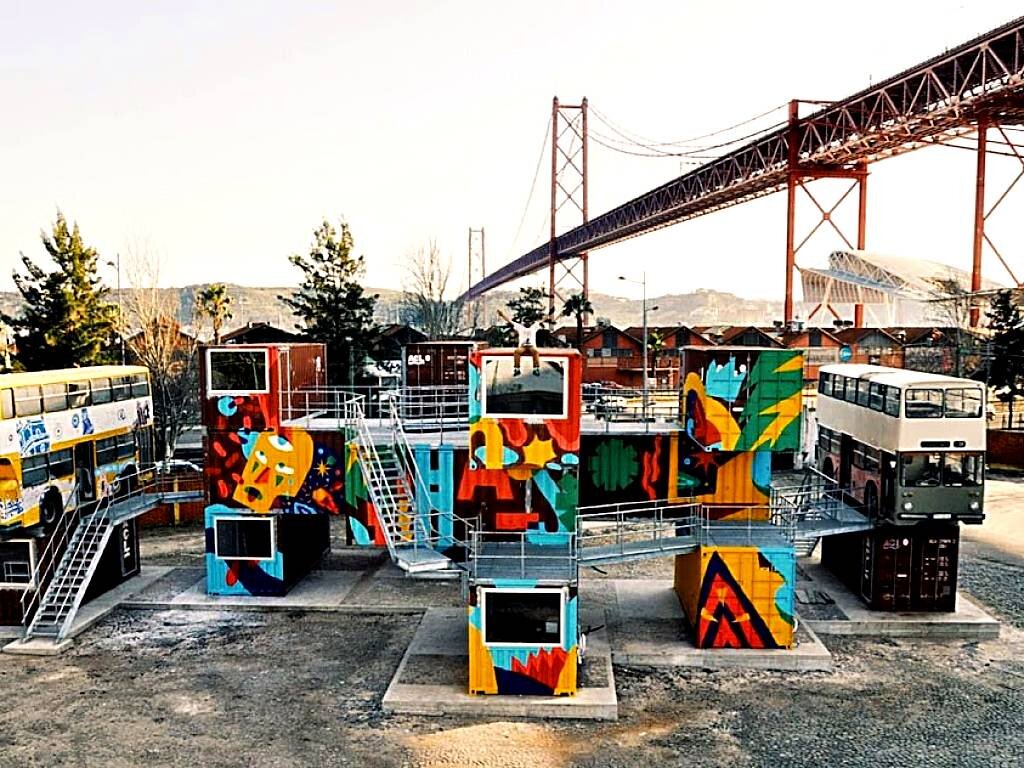 زندگی سیال در عصر اینترنت؛ روایت عشایر دیجیتال