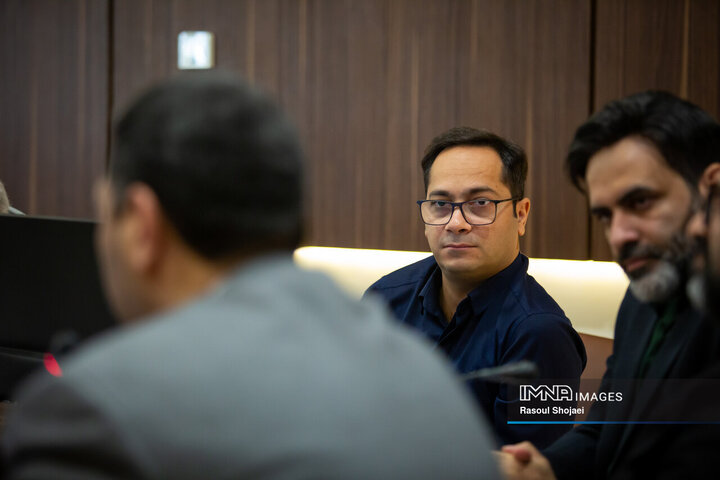 نشست خبری مدیر منطقه 12 شهرداری اصفهان