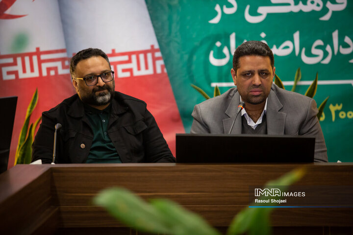 عباسعلی علی‌خاصی، مدیر منطقه ۱۲ شهرداری اصفهان