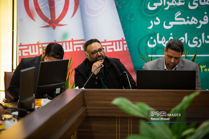 نشست خبری مدیر منطقه 12 شهرداری اصفهان