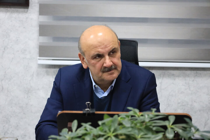 مدارس و ادارات البرز فردا ۱۲ آذر تعطیل نیست / جزئیات مصوبات کمیته اضطرار آلودگی هوا