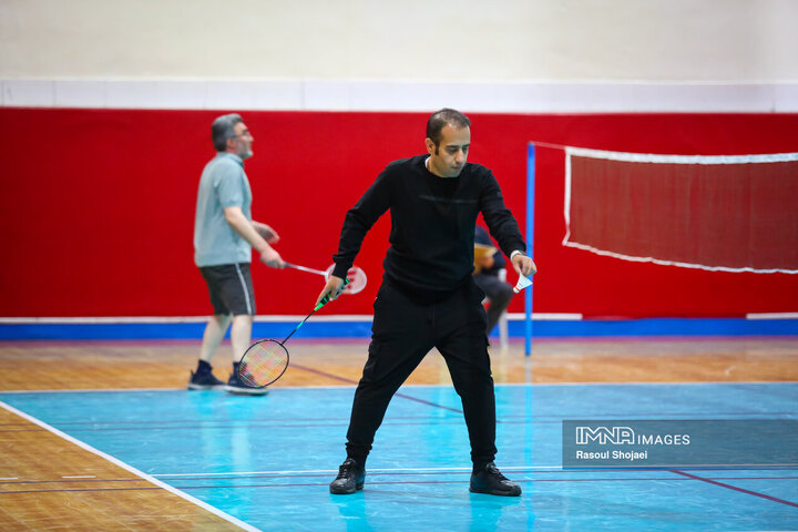 مسابقات بدمینتون کارکنان شهرداری اصفهان