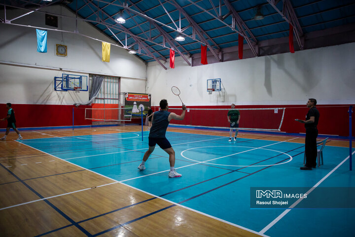 مسابقات بدمینتون کارکنان شهرداری اصفهان