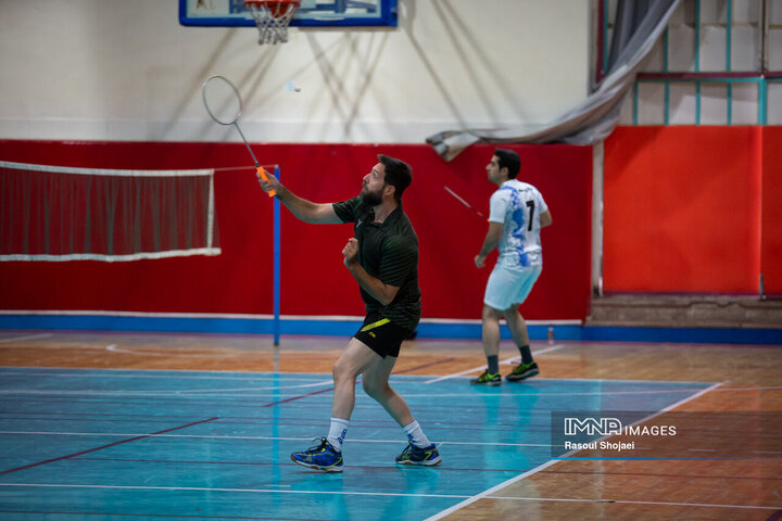 مسابقات بدمینتون کارکنان شهرداری اصفهان