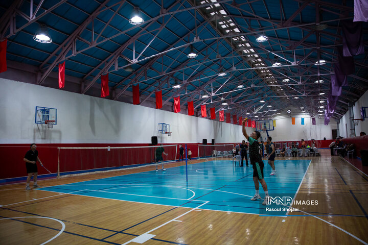 مسابقات بدمینتون کارکنان شهرداری اصفهان