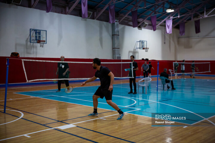 مسابقات بدمینتون کارکنان شهرداری اصفهان