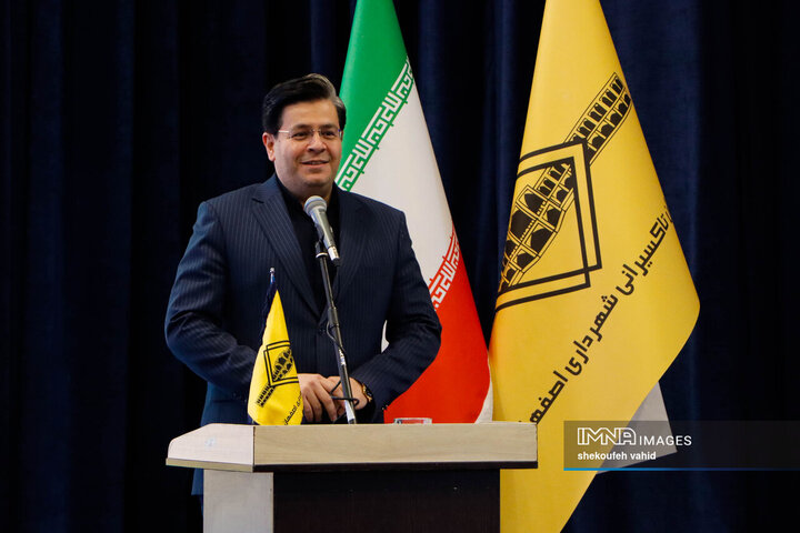 آیین تقدیر از فعالان حوزه حمل و نقل معلولین در اصفهان