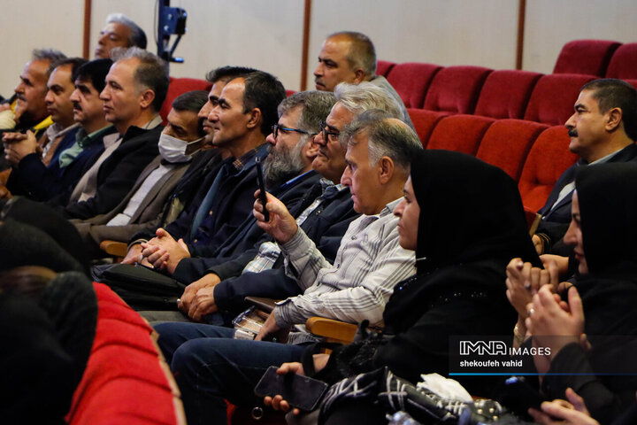 آیین تقدیر از فعالان حوزه حمل و نقل معلولین در اصفهان