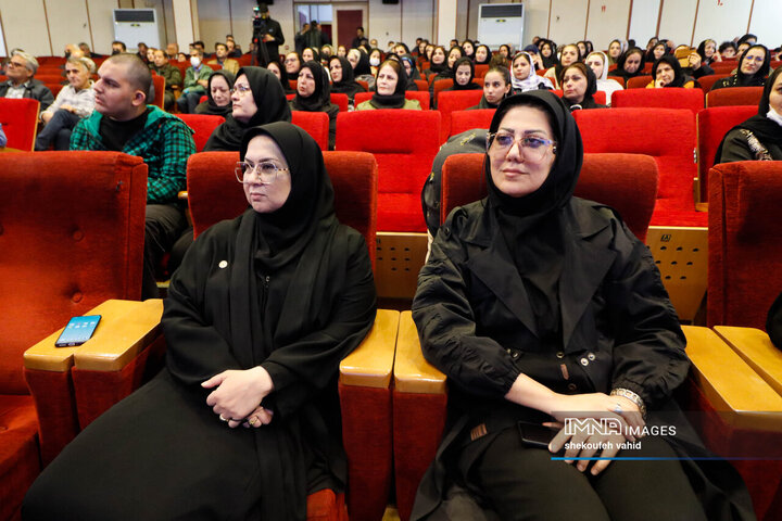 آیین تقدیر از فعالان حوزه حمل و نقل معلولین در اصفهان