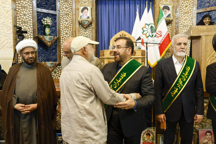 ایثار مادران شهدا پشتوانه انقلاب اسلامی است