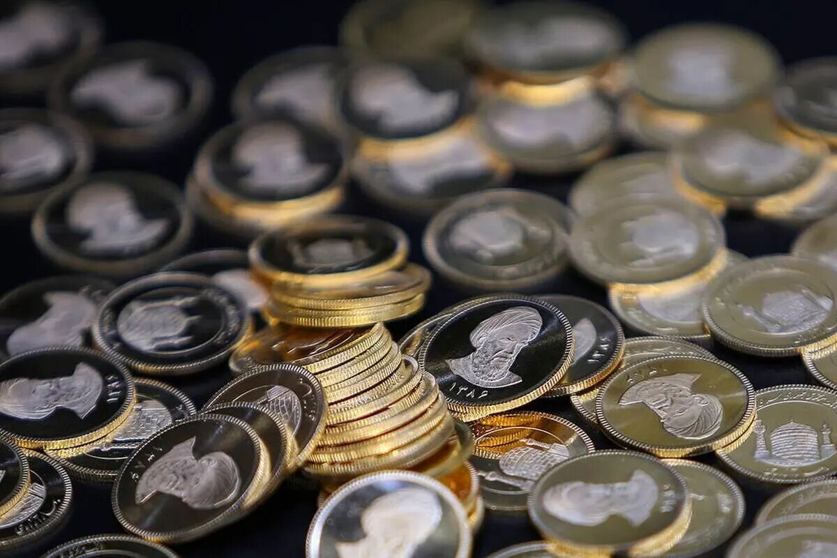 طلا بازهم گران شد | همزمانی حراج و پیشفروش سکه؛ سیاست مهار بازار یا محرک تازه التهاب؟