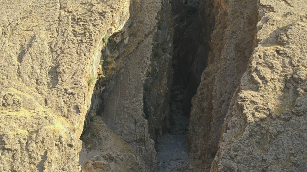 عروس زیبای زاگرس و طبیعت چشمنواز پاییزی