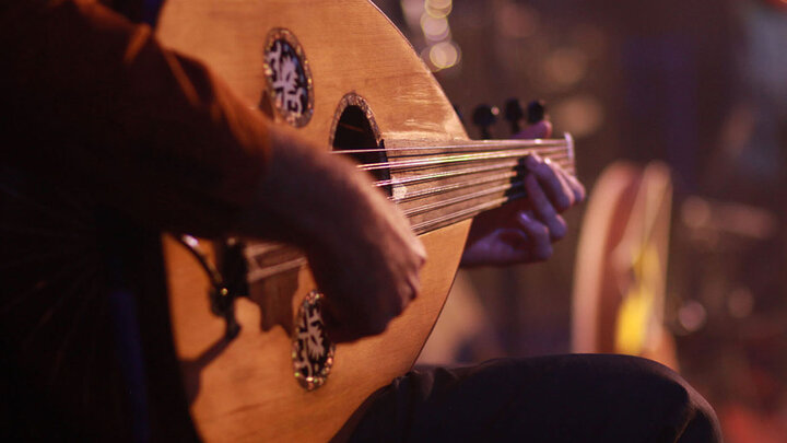 عود، زخمه‌ای بر حافظه موسیقی شرق