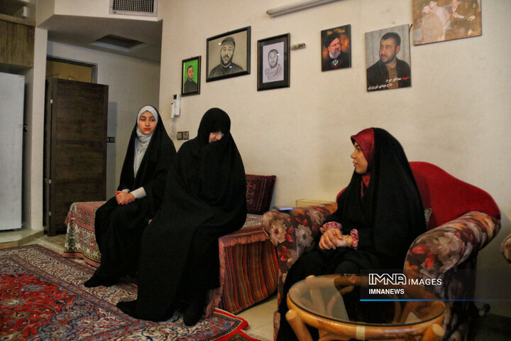 مادری از نسلِ ام‌البنین(س)؛ روایت زندگی مادر شهید نوروزی