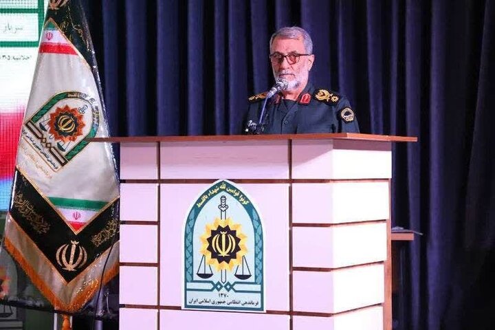 جنگ نرم دشمن با هدف دور کردن خانواده‌ها از معنویت است