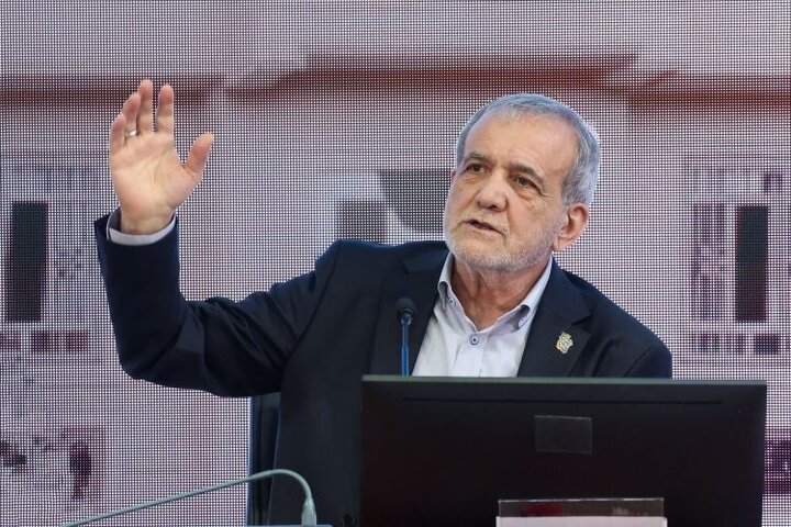 پزشکیان: اجازه نمی‌دهیم به محیط زیست صدمه‌ای وارد شود