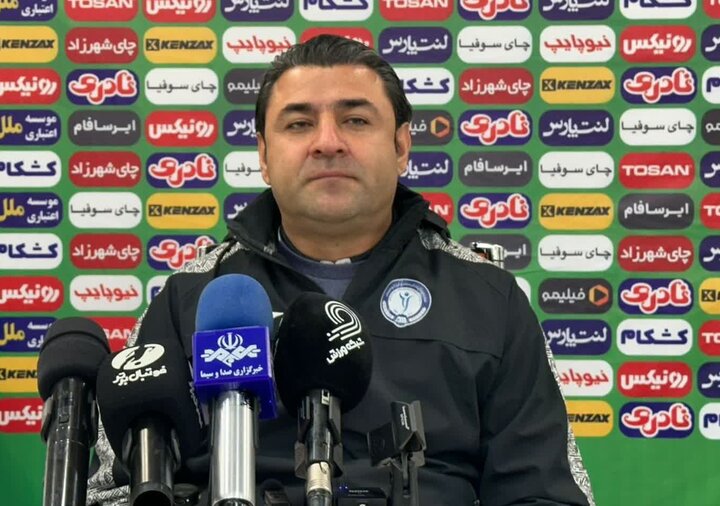 مربی گل گهر: لیگ درگیر کم‌گُلی است