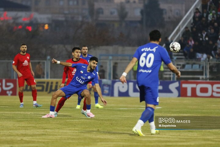 هفته داوازدهم لیگ برتر فوتبال؛ تراکتورسازی - استقلال خوزستان