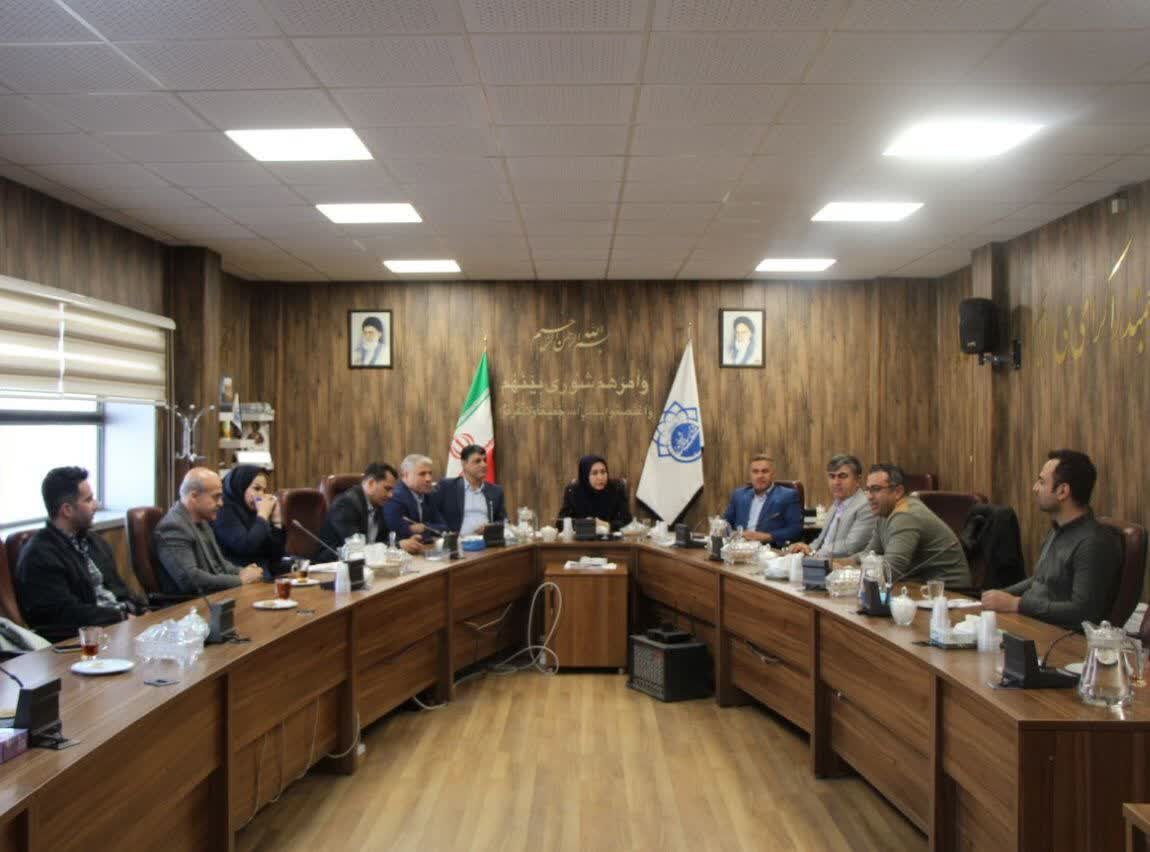 انتقاد عضو شورای شهر سنندج از ضعف نظارت مدیریت شهری بر ساخت‌وسازهای غیرمجاز