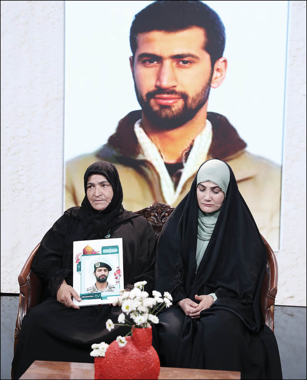 «حواسم هست» روایت کرامات و معجزه نیست+ عکس و فیلم