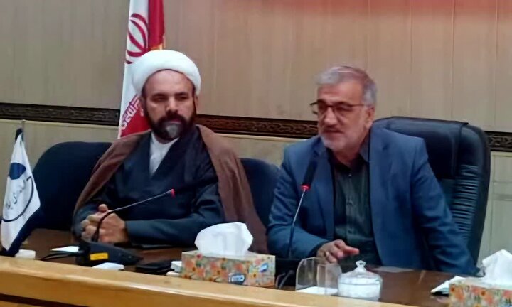 زنان مسلمان با الگوپذیری از شخصیت حضرت فاطمه زهرا(س) منزلت خود را ارتقا دهند