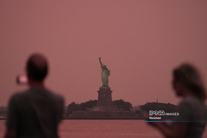 نیویورک غرق در مه ناشی از آتشسوزی جنگل‌های کانادا