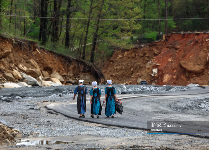 کمک کنندگان به آسیب دیدگان طوفان هلن