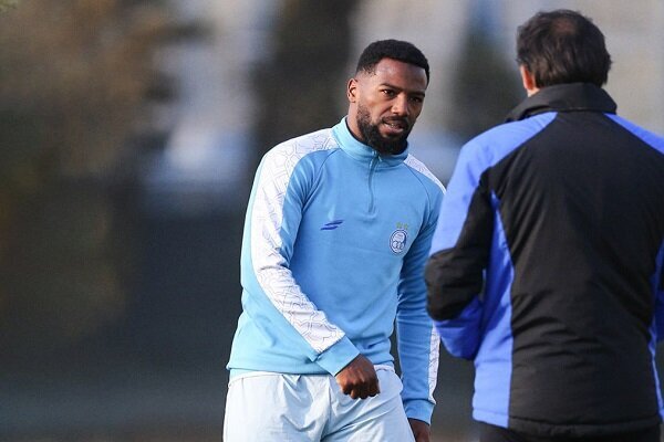 سهرابیان بخشیده شد/ نازون به تمرینات استقلال بازگشت